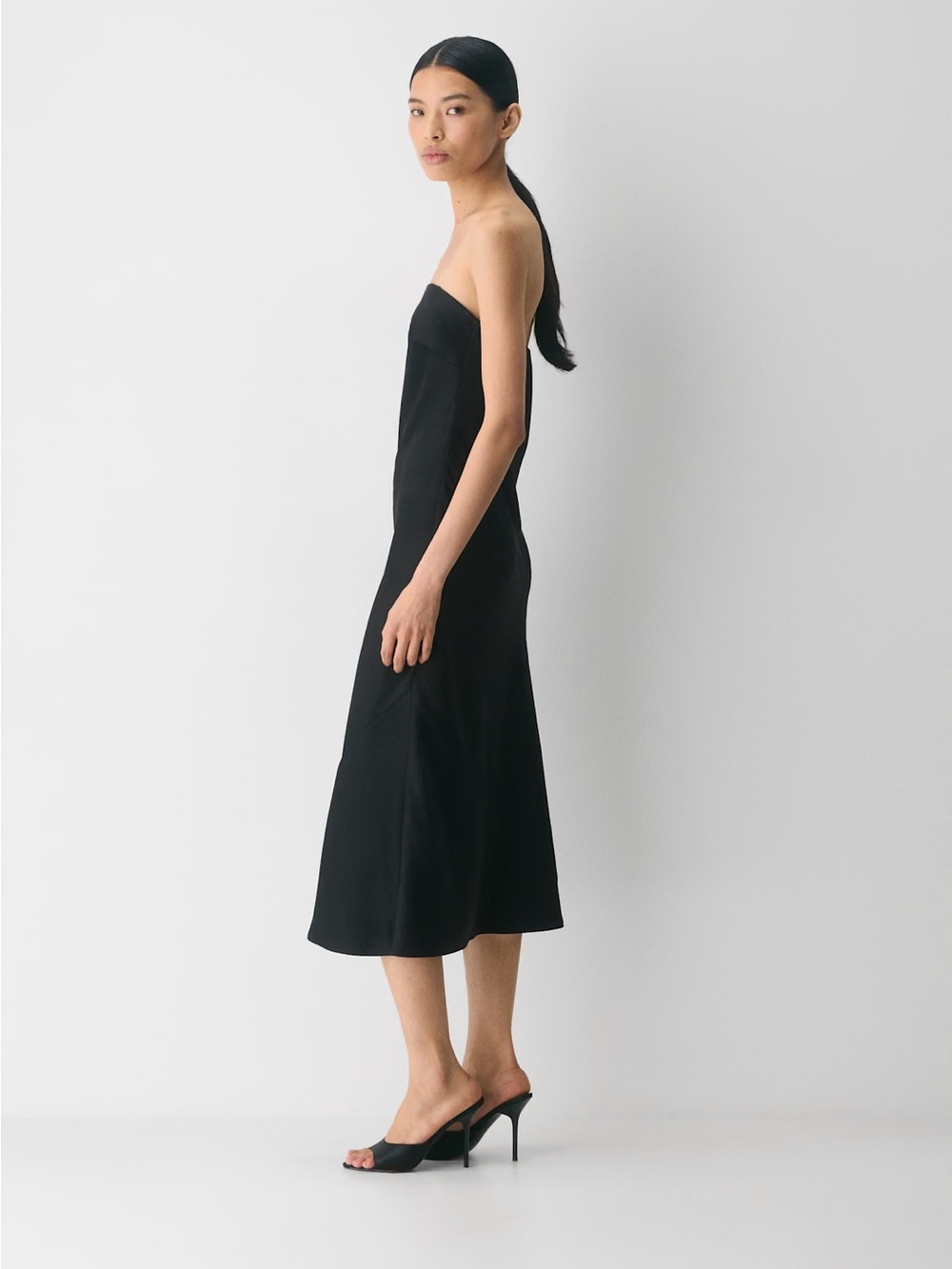 NWT - Aritzia Babaton Ten Charmaine Satin Dress - Black - Size Small - Picture 3 of 8